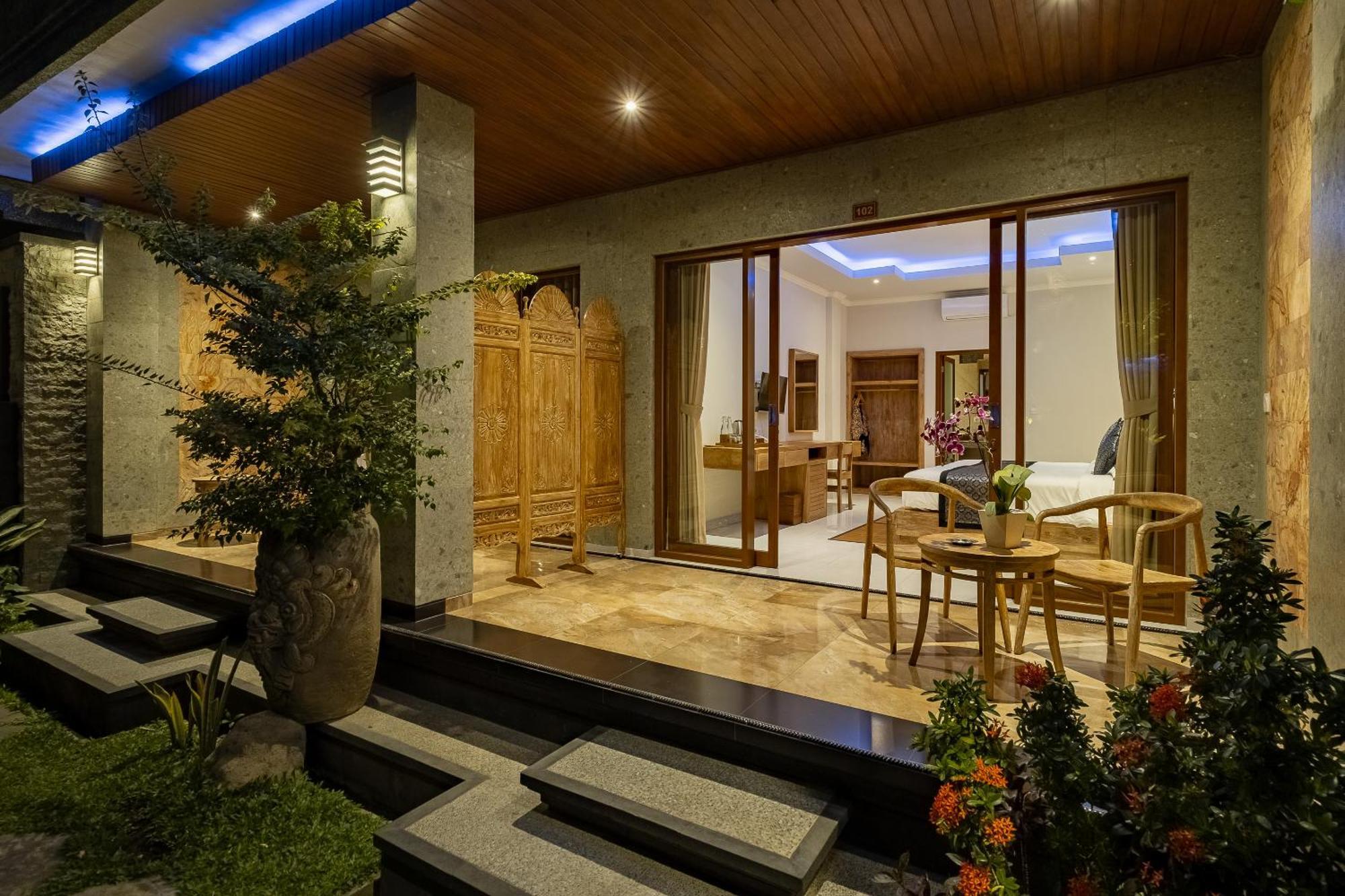 Gynandha Hotel 4*